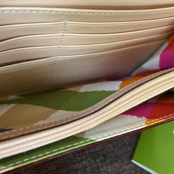 New Kate Spade Cyndy Wallet - Picture 6 of 16